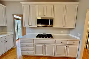 30 Beaconsfield Ct, Lincolnshire, IL 60069 - Photo 13