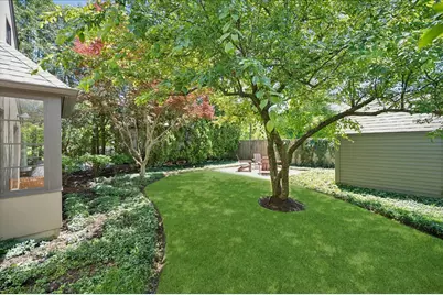 154 Glenwood Avenue, Winnetka, IL 60093 - Photo 23