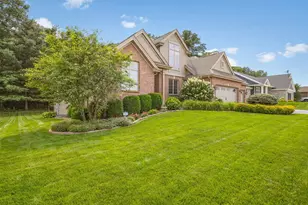 858 Freedlund Dr, Rockton, IL 61072 - Photo 3