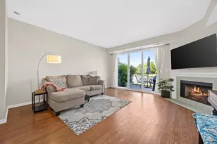 7818 Darien Lake Dr, Darien, IL 60561 - Photo 11