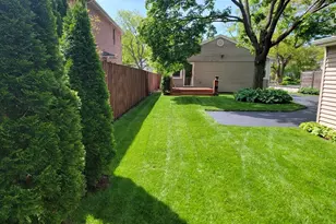 229 Fuller Rd, Hinsdale, IL 60521 - Photo 19