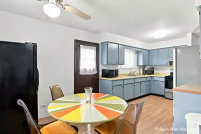 122 Hickory Street, Mundelein, IL 60060 - Photo 7