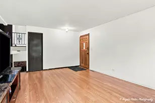 122 Hickory St, Mundelein, IL 60060 - Photo 5