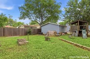 122 Hickory St, Mundelein, IL 60060 - Photo 27