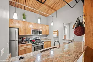 411 W Ontario St, Chicago, IL 60654 - Photo 15