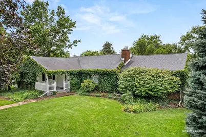 203 S Rosedale Avenue, Aurora, IL 60506 - Photo 1