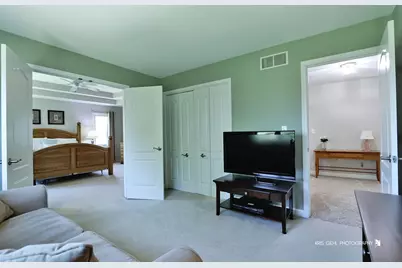 898 Lakeridge Court, Aurora, IL 60502 - Photo 25