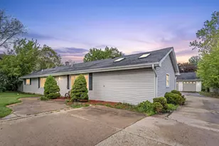 1275 Bloomingdale Rd, Glendale Heights, IL 60139 - Photo 1