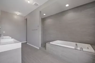 2639 N Hamlin Avenue, Chicago, IL 60647 - Photo 19