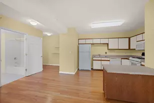 891 Central Ave, Highland Park, IL 60035 - Photo 5