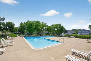 1370 Woodcutter Ln, Wheaton, IL 60189 - Photo 27