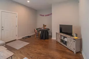 859 N Marshfield Ave, Chicago, IL 60622 - Photo 3