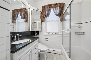 5725 N Sacramento Ave, Chicago, IL 60659 - Photo 13