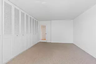 4250 N Marine Dr, Chicago, IL 60613 - Photo 13