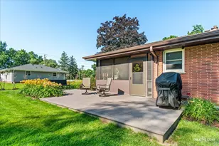 47 Pasadena Dr, Oswego, IL 60543 - Photo 3