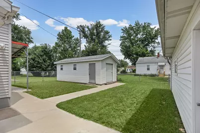 1215 S Lincoln Boulevard, Centralia, IL 62801 - Photo 13