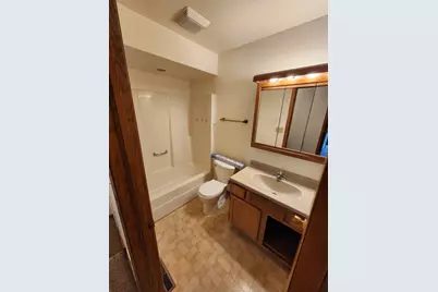 765 Washington Street, Woodstock, IL 60098 - Photo 11