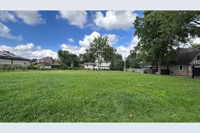 7240 Giddings Avenue, Burr Ridge, IL 60527 - Photo 1