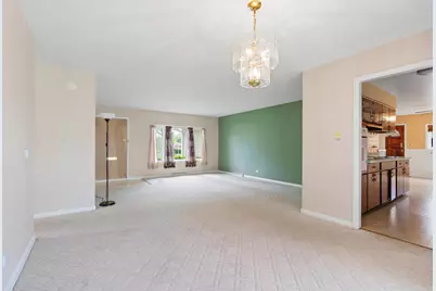 818 Leahy Circle, Des Plaines, IL 60016 - Photo 3