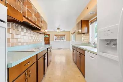 818 Leahy Circle, Des Plaines, IL 60016 - Photo 13