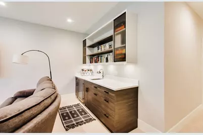 5028 W Ainslie Street W, Chicago, IL 60630 - Photo 25