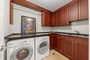 460 Pennsylvania Ave, Glen Ellyn, IL 60137 - Photo 19