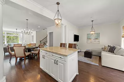460 Pennsylvania Avenue #C, Glen Ellyn, IL 60137 - Photo 11