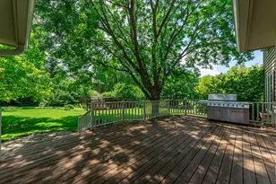 27033 W Coventry Ct, Lake Barrington, IL 60010 - Photo 39