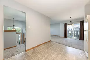 524 Meadow Lily Dr, Joliet, IL 60431 - Photo 7