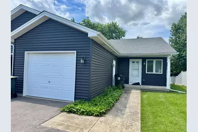 38 Silver Trail, North Aurora, IL 60542 - Photo 1