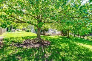 228 Southridge Dr, Gurnee, IL 60031 - Photo 39