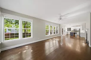 259 Pembrook Ln, Mundelein, IL 60060 - Photo 9