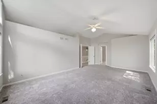 259 Pembrook Ln, Mundelein, IL 60060 - Photo 21