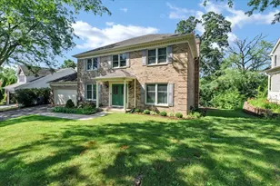 2135 Hamilton Dr, West Dundee, IL 60118 - Photo 1