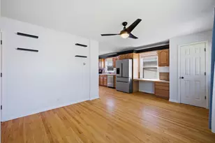 219 N Berteau Ave, Bartlett, IL 60103 - Photo 11