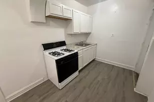 2111 Grove Ave, Berwyn, IL 60402 - Photo 7