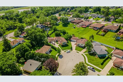 433 E Cherry Hill Drive, Addison, IL 60101 - Photo 33