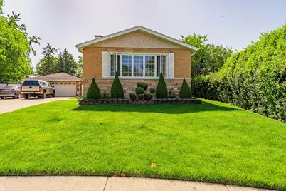 433 E Cherry Hill Drive, Addison, IL 60101 - Photo 1