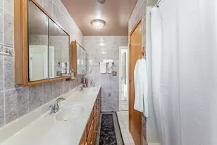 433 E Cherry Hill Dr, Addison, IL 60101 - Photo 13
