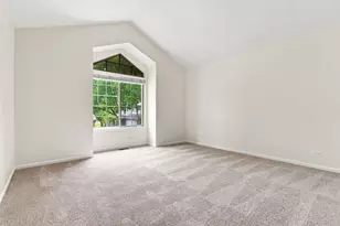 1509 N St Marks Pl, Palatine, IL 60067 - Photo 9