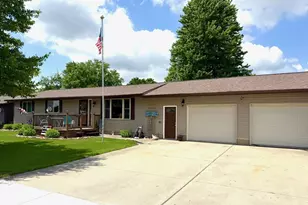110 N Seigel St, Lostant, IL 61334 - Photo 3