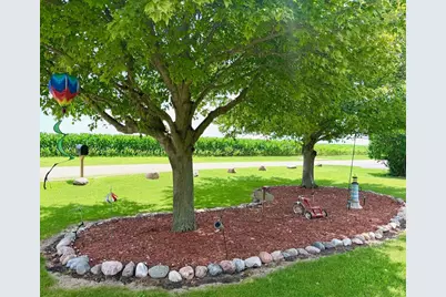 110 N Seigel Street, Lostant, IL 61334 - Photo 37