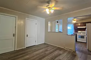 301 N 1st St, Princeton, IL 61356 - Photo 9