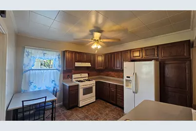 301 N 1st Street, Princeton, IL 61356 - Photo 3