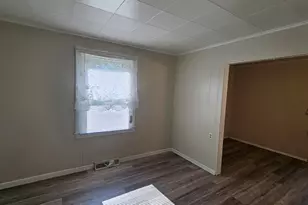 301 N 1st St, Princeton, IL 61356 - Photo 13