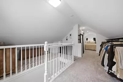 241 N Lord Avenue, Carpentersville, IL 60110 - Photo 15