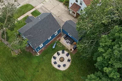 241 N Lord Avenue, Carpentersville, IL 60110 - Photo 21