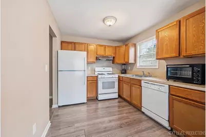 1845 Birch Lane, Aurora, IL 60506 - Photo 7