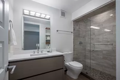 175 E Delaware Place #7201-7202, Chicago, IL 60611 - Photo 27