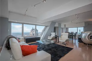 175 E Delaware Pl, Chicago, IL 60611 - Photo 7